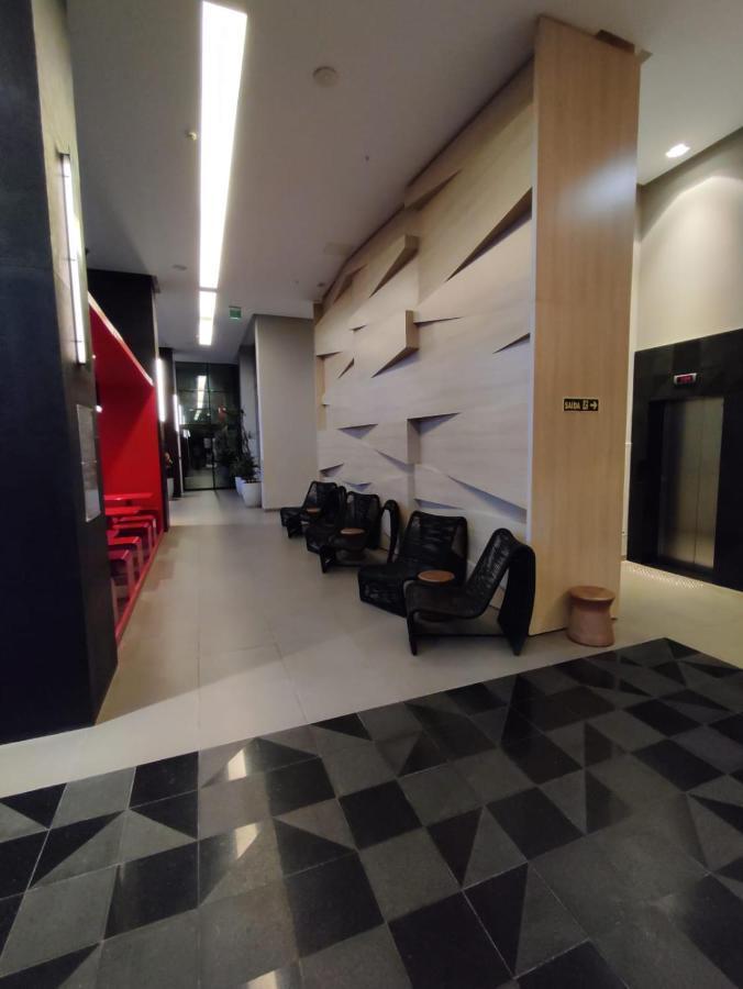 Flat Mondial - Shopping
